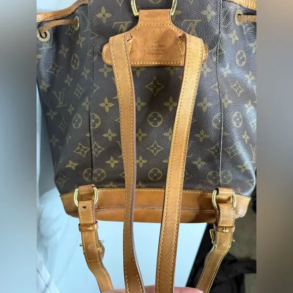 Vintage Louis Vuitton Monogram Montsouris MM Backpack - Picture 6 of 12